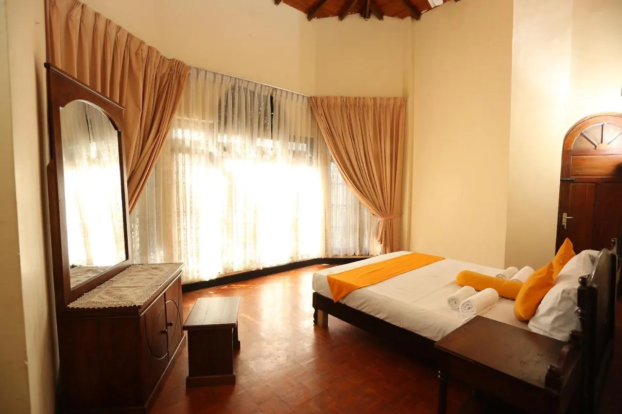 Tree Breeze Inn Kandy Sri Lanka